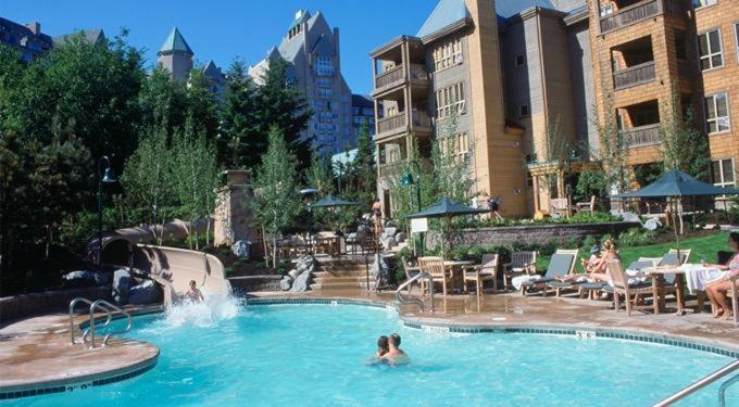 Hilton Grand Vacations Club Whistler Hotel Buitenkant foto